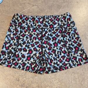 (J40) Pro Player Women's Athletic Shorts - Black, Pink, Blue Pattern Sz L